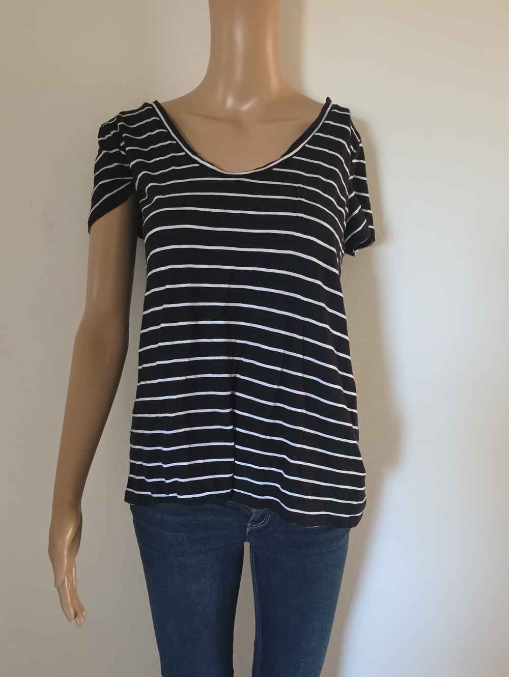 Women's Blue & White Striped Scoop Neck Short Sleeve Tee